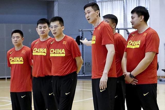 少妇在美国被黑人调教成奴
